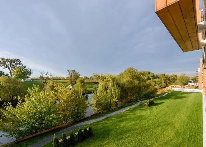 Il Lago - Azur - Cozy Luxurious Smart Home By The Lake