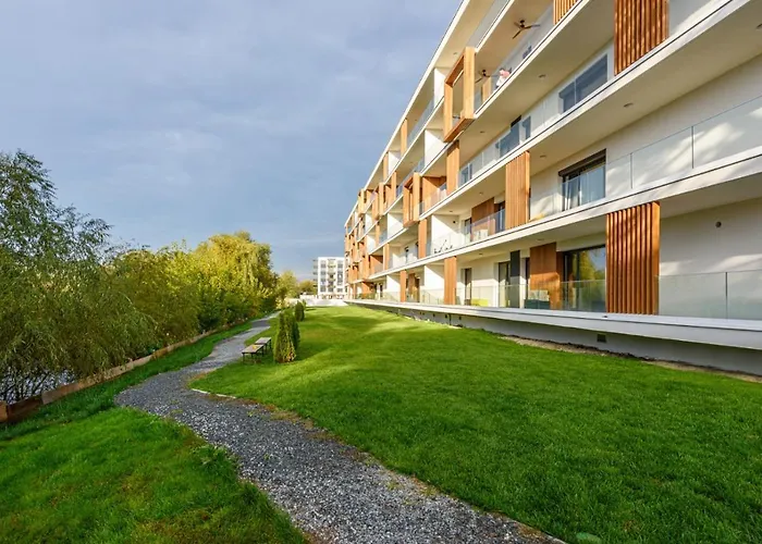 Il Lago - Azur - Cozy Luxurious Smart Home By The Lake