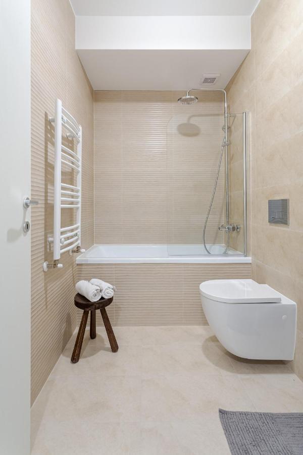 Il Lago - Azur - Cozy Luxurious Smart By The Lake Voluntari